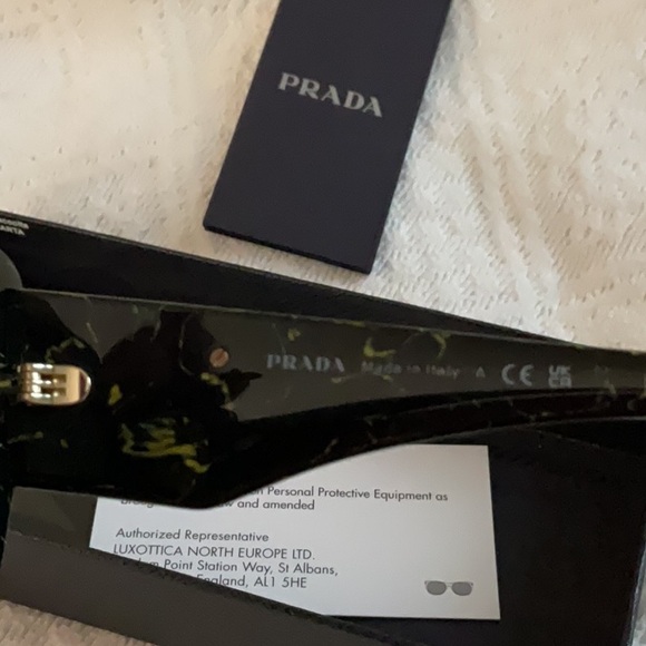 Prada Black and Green Sunglasses - Picture 5 of 10